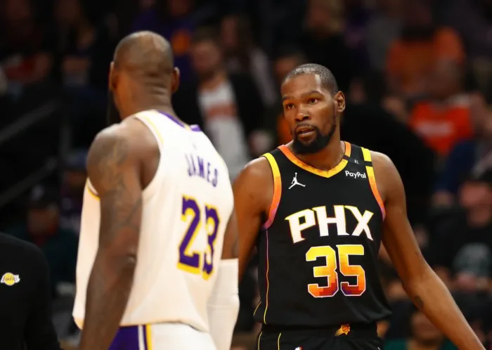 Lakers’ Bold Kevin Durant Trade Scenario: Major Roster Shake-Up Incoming.